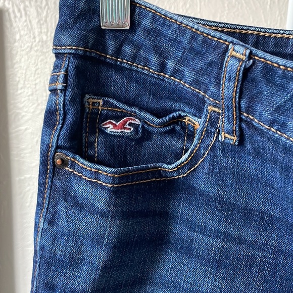 Hollister dark wash skinny jeans. Size 5R - Picture 5 of 11